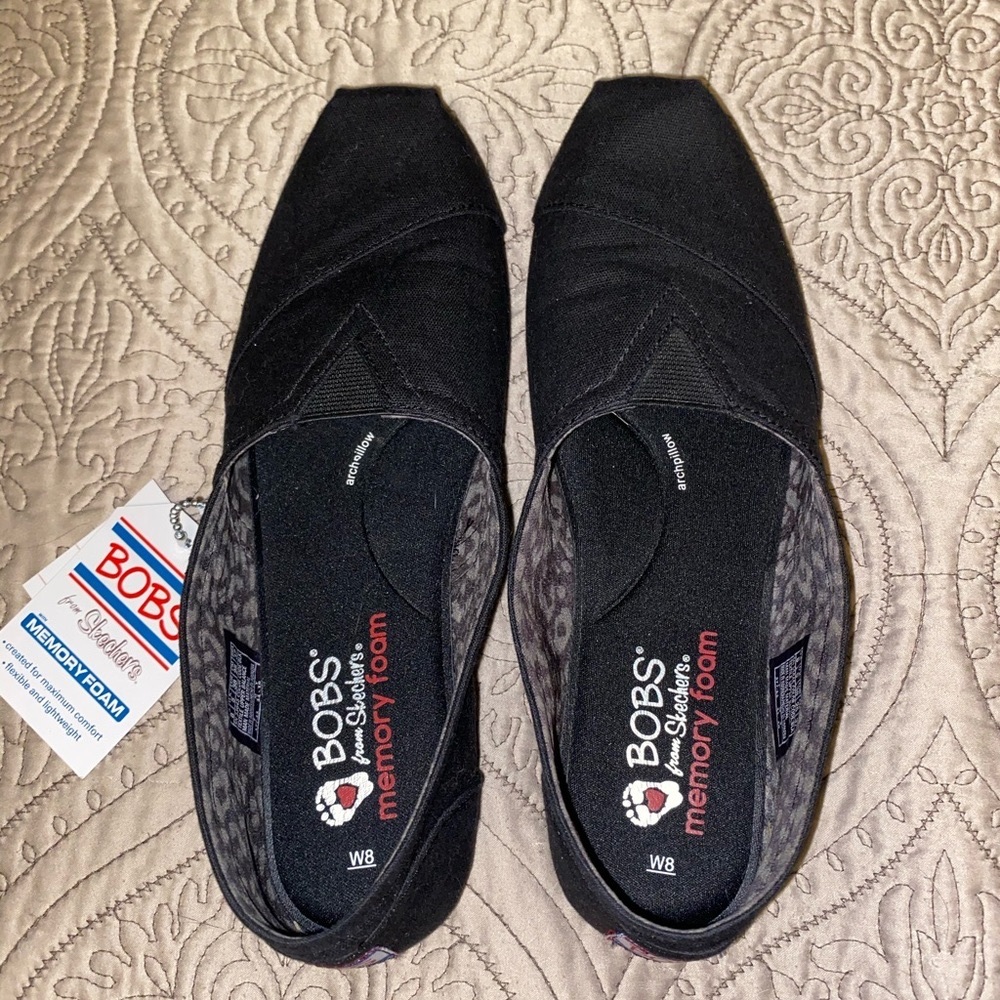 Women’s Black Bobs